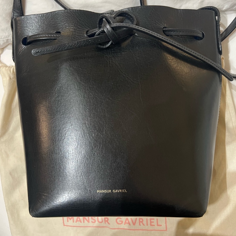 Authentic Mansur Gavriel Mini Bucket bag in Black with Bright Blue interior